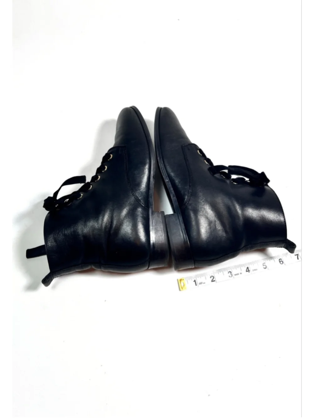 Sézane Womans Boots Black Leather Ankle Boots with Velvet Laces, Size 37 Elegant